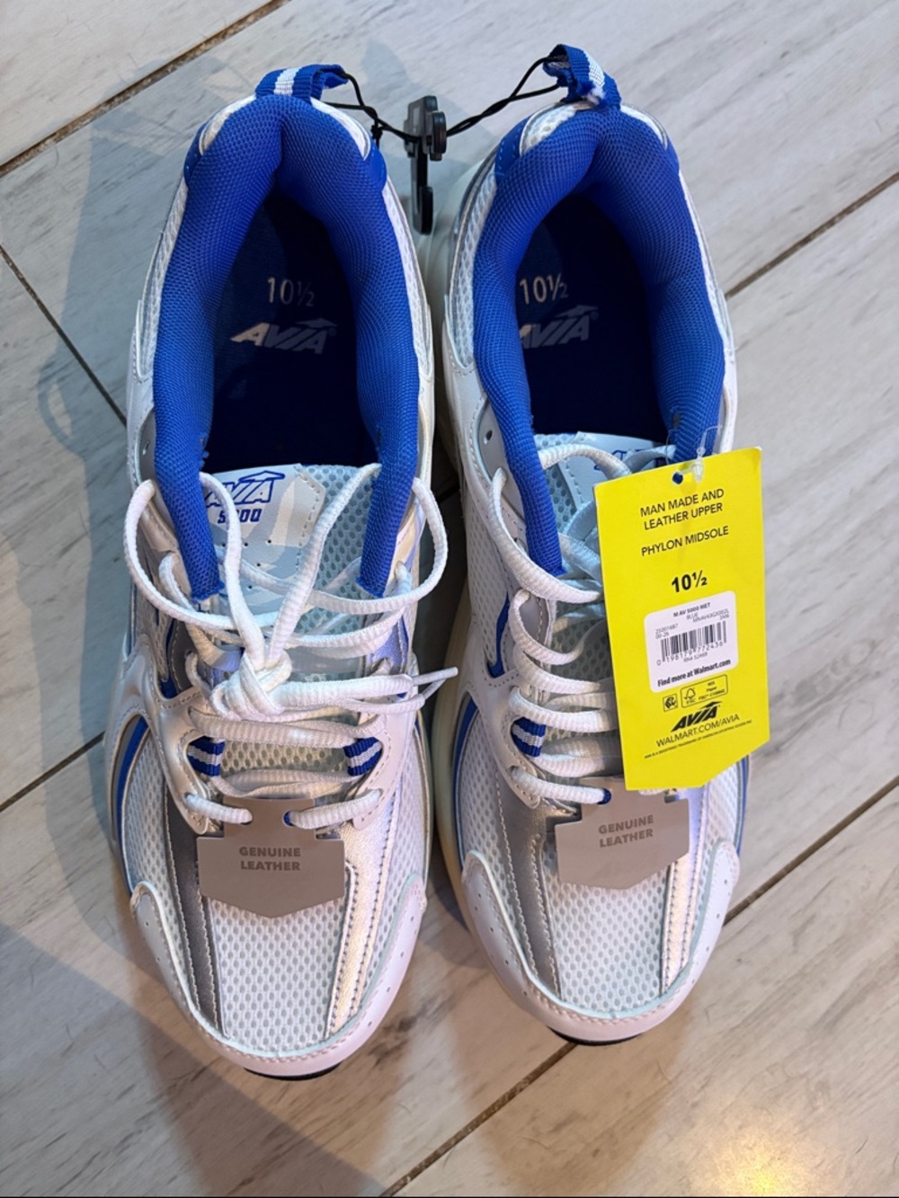 Avia Men’s White and Blue Athletic Sneakers Size :10.5